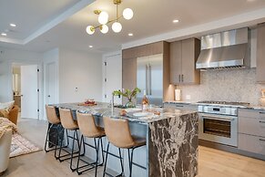 Alpine Oasis Luxury Living Near Vail With Outdoor Oasis Pool and Game 