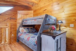 The Big Easy Spacious Mountain Retreat Hot Tub Deck Premier Location