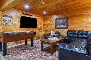 The Big Easy Spacious Mountain Retreat Hot Tub Deck Premier Location