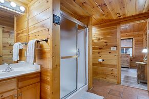 The Big Easy Spacious Mountain Retreat Hot Tub Deck Premier Location