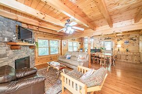 The Big Easy Spacious Mountain Retreat Hot Tub Deck Premier Location