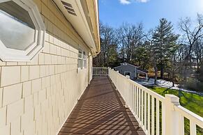 Pleasant Cove Waterfront Getaway With Fire Pit Deck and Private Lake A