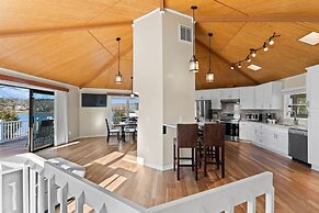 Pleasant Cove Waterfront Getaway With Fire Pit Deck and Private Lake A
