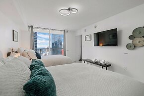 Brickell High-Floor Luxury Condo
