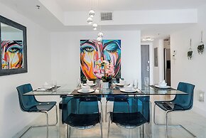 Brickell High-Floor Luxury Condo