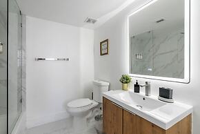 Brickell High-Floor Luxury Condo