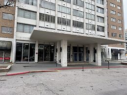 Downtown 3BD City View with Washer Dryer