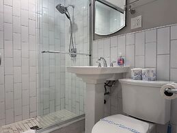 Downtown 3BD City View with Washer Dryer