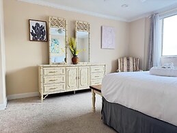 Downtown 3BD City View with Washer Dryer