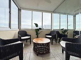 Downtown 3BD City View with Washer Dryer