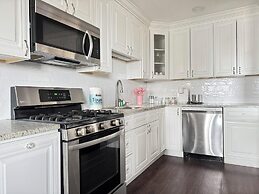 Downtown 3BD City View with Washer Dryer