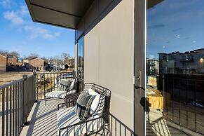 Honkey-tonk by Avantstay New Modern 2bdr in Walkable Midtown w Gym Poo