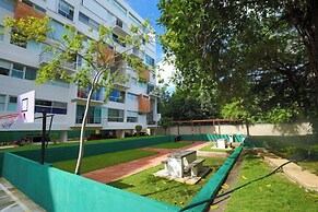 Spacious Condo with Gym & Pool Cancun