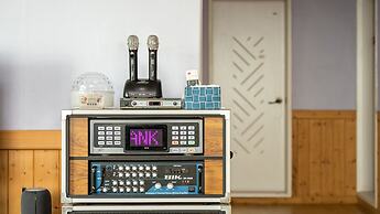 Yeongheungdo Blue Story Pension