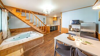 Yeongheungdo Blue Story Pension