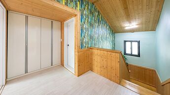 Yeongheungdo Blue Story Pension