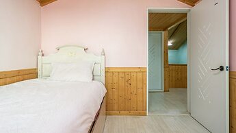 Yeongheungdo Blue Story Pension