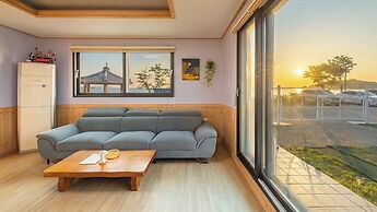 Yeongheungdo Blue Story Pension
