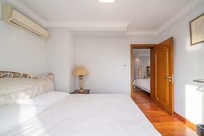 Book and Bed - Shanghai