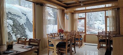 Hotel Nayra Manali
