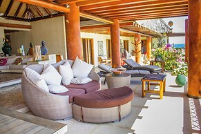 Casa Irekua Luxury beachfront retreat