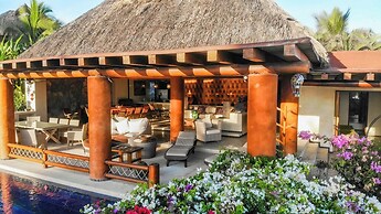Casa Irekua Luxury beachfront retreat
