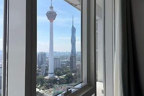 The Platinum KLCC by Moonlight