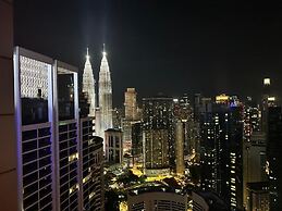 The Platinum KLCC by Moonlight