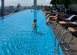 The Platinum KLCC by Moonlight