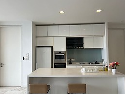 The Platinum KLCC by Moonlight