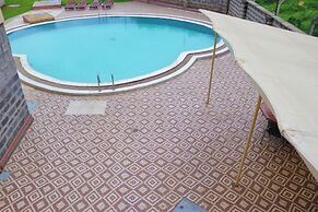 LONGVIEW LUXURY RESORT