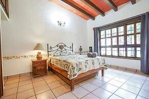 Family house in Oaxtepec Pool & Hot tub