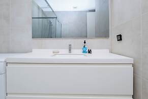 lUX RESIDENCE IN HIGH FLOOR