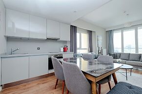 lUX RESIDENCE IN HIGH FLOOR