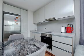 lUX RESIDENCE IN HIGH FLOOR