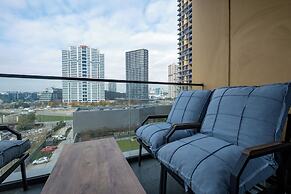 lUX RESIDENCE IN HIGH FLOOR