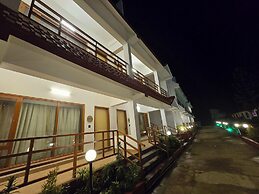 Ricardo Beach Resort