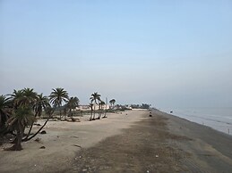 Ricardo Beach Resort