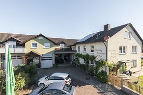 Weingut & Gästehof Borst