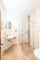 Weingut & Gästehof Borst