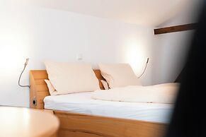 Weingut & Gästehof Borst