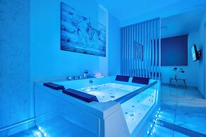 Premium Jacuzzi Suite at the City Center