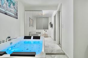 Premium Jacuzzi Suite at the City Center