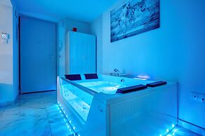 Premium Jacuzzi Suite at the City Center