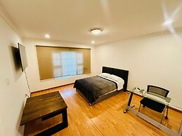 Venator House Boutique