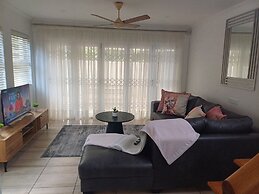 Cosy 2 Bedroom Apartment in a Prominent Area of East London Nahoon