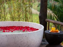 AiLee Villa & Hotel Tamcoc