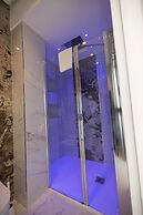 Luxury Rooms Hotel