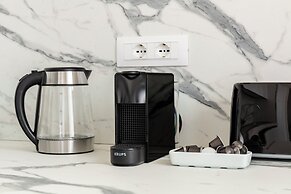 SJR Luxury Apartment Trevi Fountain