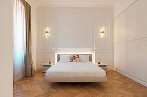 SJR Luxury Apartment Trevi Fountain